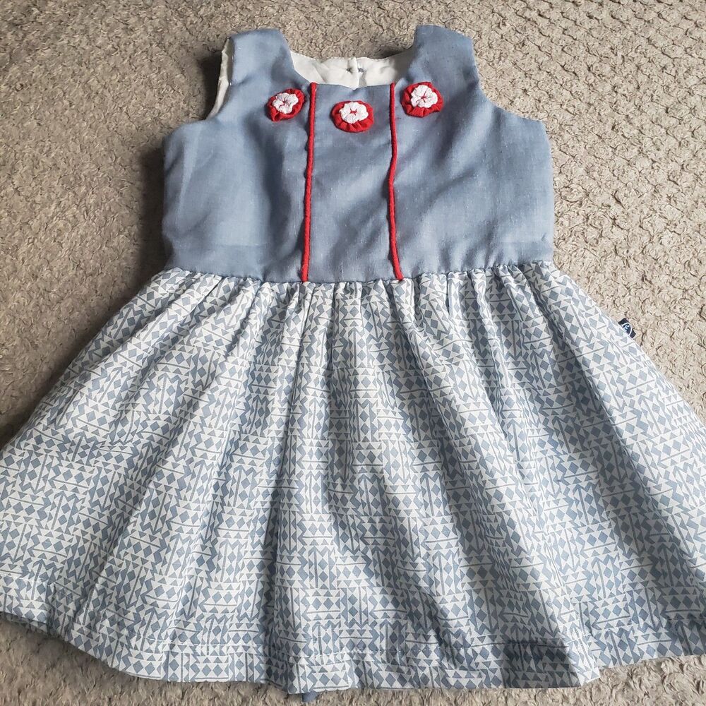Vintage Baby Girl's Unique Sleeveless Dress Size 6m Summer/Flower Appliques